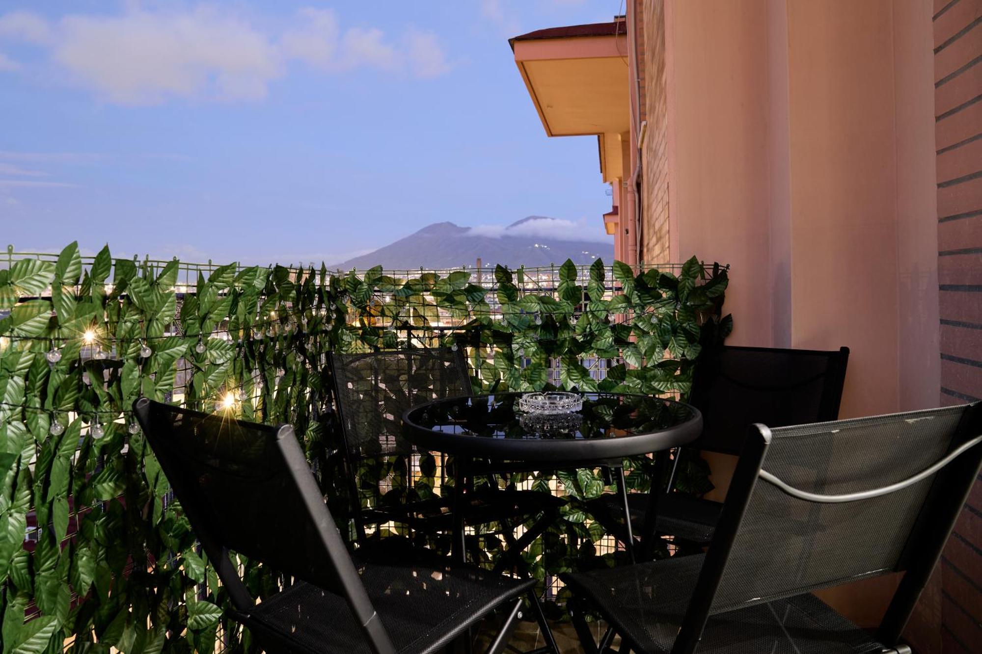 Napoli Central Lumina Suites Exterior photo